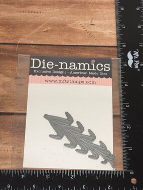 MY FAVORITE THINGS Die-Namics CORNSTALK Steel Cutting Die Leaf Pattern